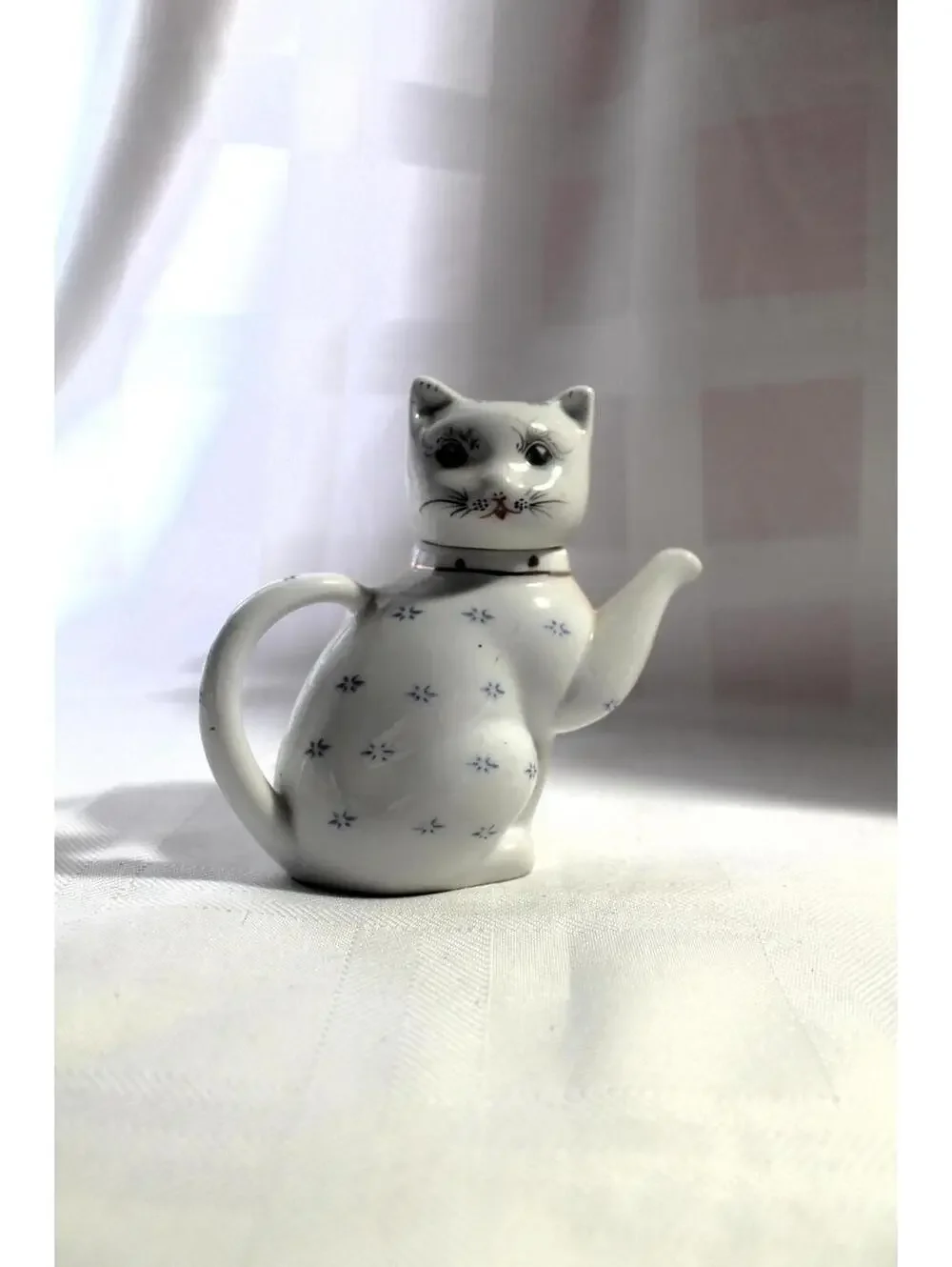 Mid-Century Lucky Cat Teapot or Creamer